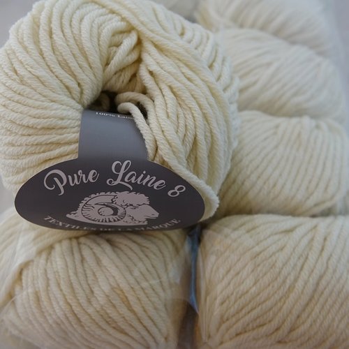 5 pelotes pure laine n°8 écru 80