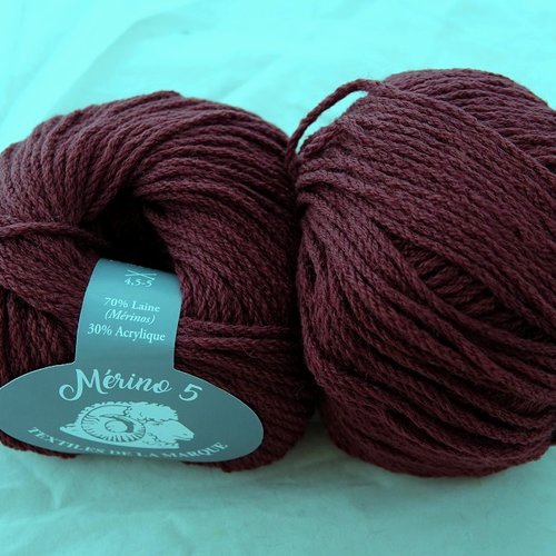 5 pelotes 70% laine mérinoss merino 5 grenat 842