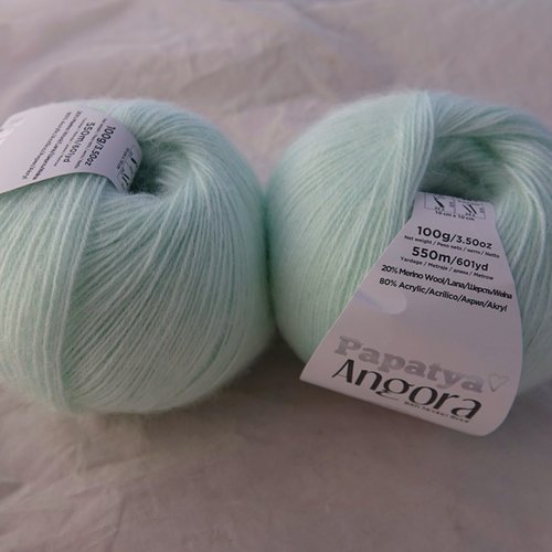 2 grosses pelotes  angora vert menthe clair 5605 papatya