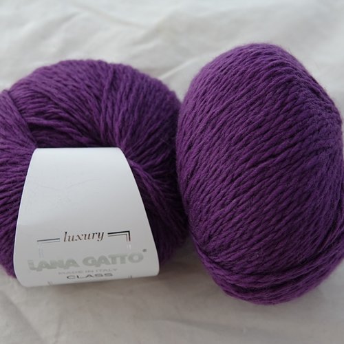 5 pelotes laine mérinos et angora class aubergine 14676 lana gatto