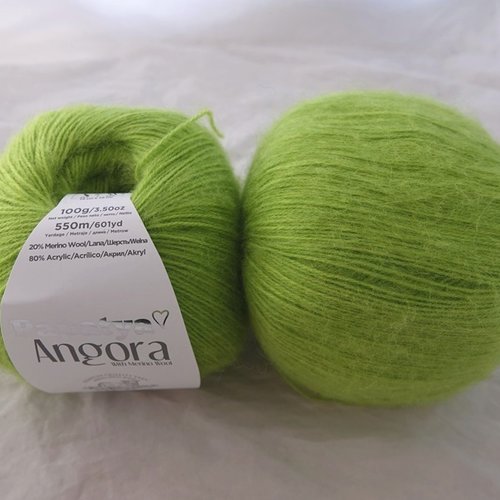 2 grosses pelotes  angora vert anis 6740 papatya