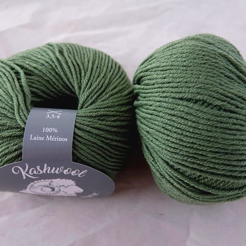 5 pelotes  pure laine mérinos kashwool vert mousse 827