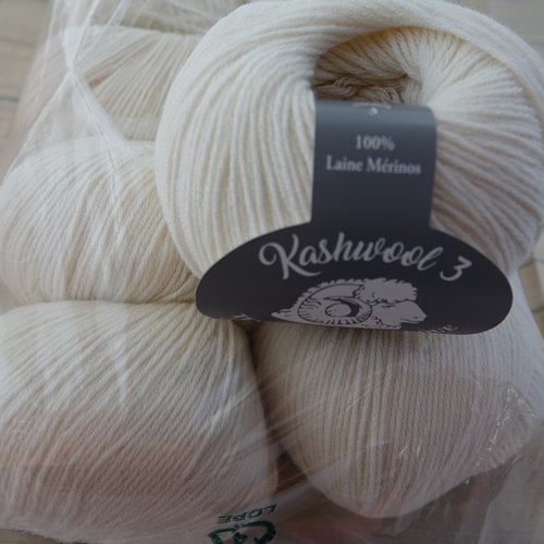 5 pelotes pure laine mérinos kashwool 3 écru 480