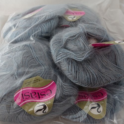 5 pelotes 55% mohair la lana del cigno nero biella gris bleuté