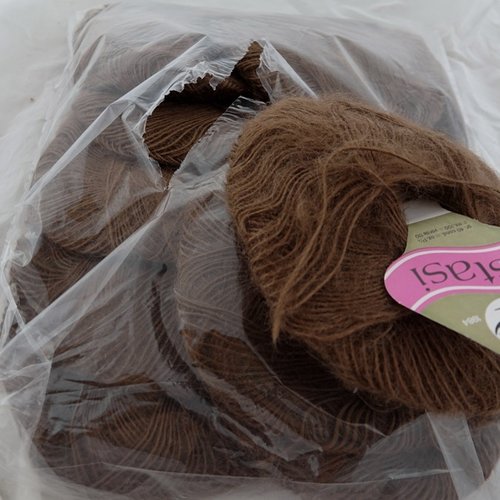 5 pelotes 55% mohair la lana del cigno nero biella marron