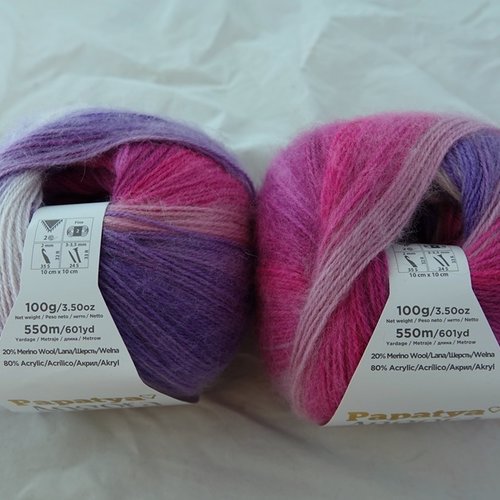 2 grosses pelotes  angora 69 papatya
