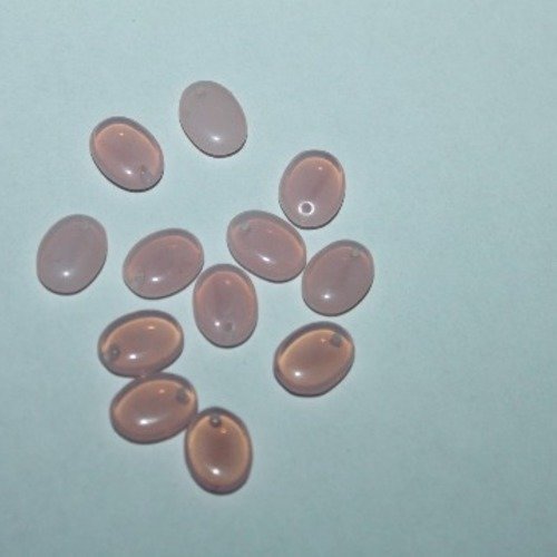 1 perle pendentif ovale rose pastel env 1cm x 0,7cm 