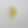 1 perle de verre ronde tons jaunes irisés,~0,65cm 
