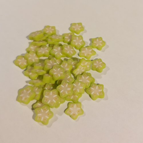 1 lot de tranches de fruits en fimo etoile fleur carambole 5 x 6 mm - env 50 pièces - vert anis blanc