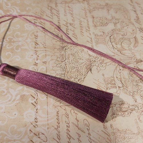 1 pompon polyester 8 cm violet