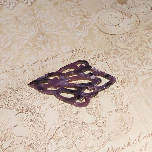 1 pendentif arabesque baroque diamant 64 mm x 42 mm resine tons violets