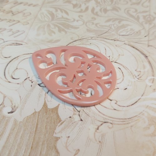 1 pendentif goutte baroque vintage ajouré 38 x 26 mm tons rose pastel