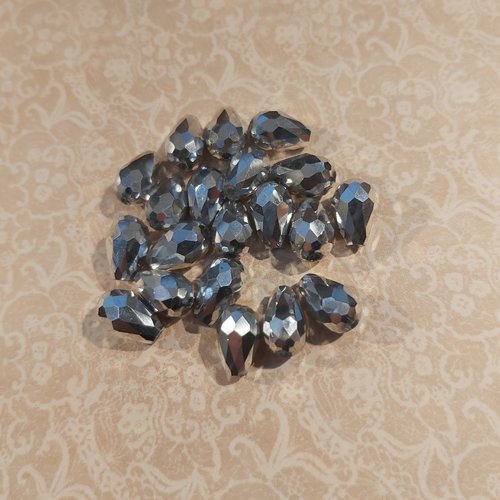 1 perle de verre facettes goutte argenté métallique mesure env ~1,5 cm