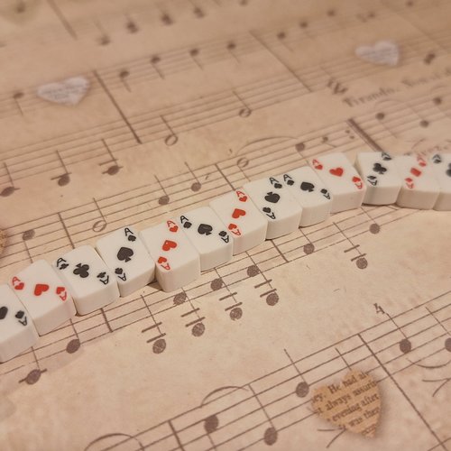 1 lot de perles polymere as blanc noir rouge