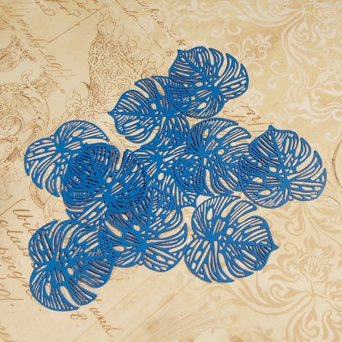 1 lot de 10 pendentifs feuille tropicale arbre monstera ajouré 32 mm laiton coloris bleu