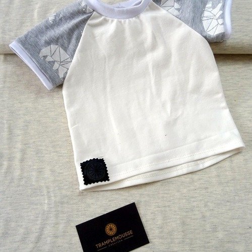 T Shirt Pour Bebe Motif Ours Polaire Un Grand Marche
