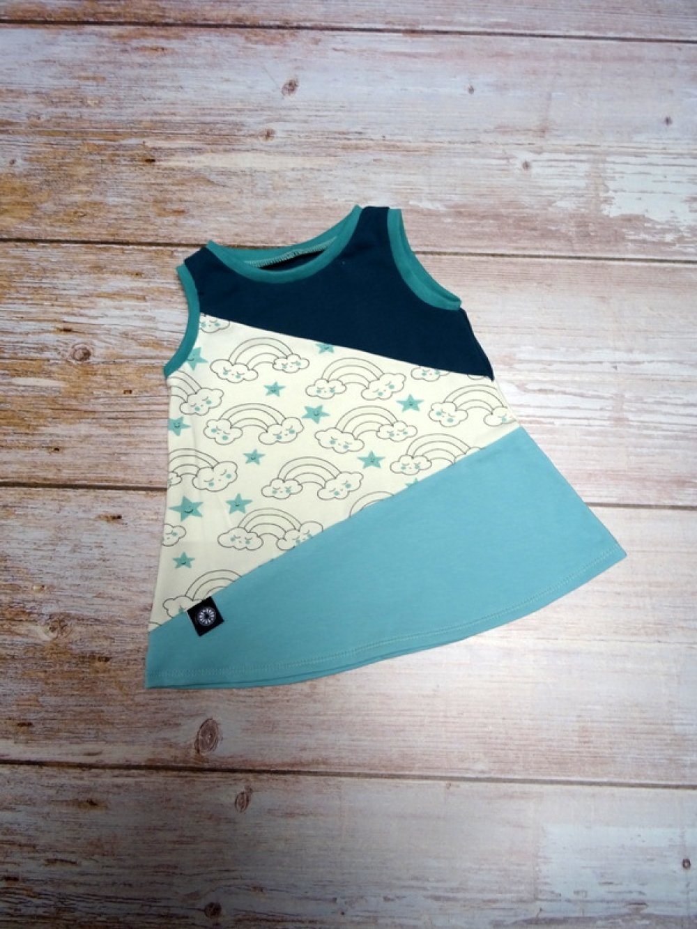 Robe Bebe Enfant Motif Arc En Ciel Magique Un Grand Marche