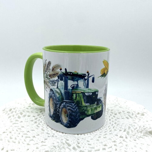 Mug tracteurs verts en céramique intérieur et bord en couleur d'une capacité de 350 ml
