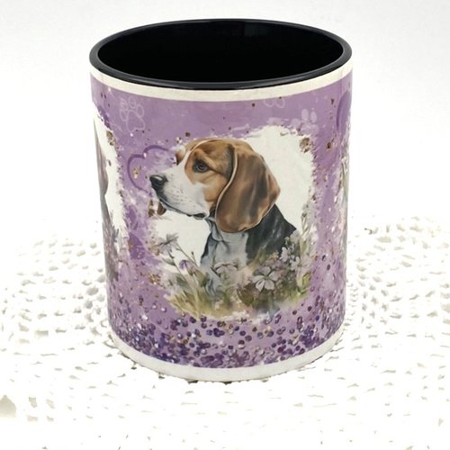 Mug beagle en céramique intérieur et bord en couleur d'une capacité de 350 ml