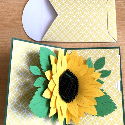 Carte popup tournesol avec enveloppe