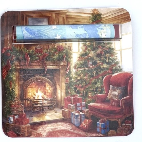 Carte de noel porte billets plastifié au format 10 x 10 - cheminée