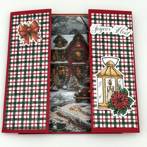 Carte de noel avec pop-up formant un tableau avec une villa enneigée et enveloppe assortie