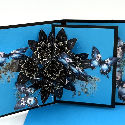Carte pop up fleurs et papillons bleu turquoise avec enveloppe assortie