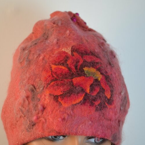 Bonnet corail feutre d'hiver laine merinos chapeau de femme  laine chapeau chapeau fait à la main art chapeau feutr