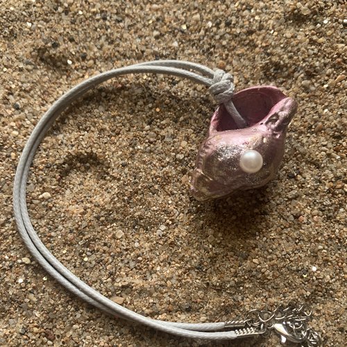 Collier court coquillage nacré rose