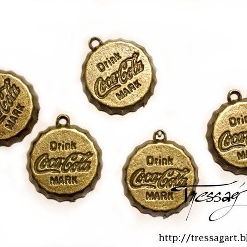 Lot 5 charms capsules coca cola - bronze breloques - drink coca cola