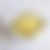 Perle ronde 15 mm silicone pour bébé jaune pastel