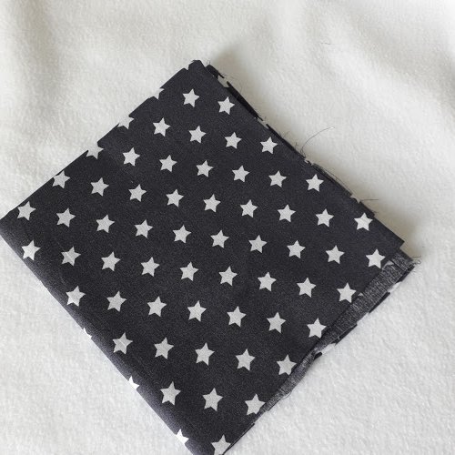 Tissu coton étoiles 50 x 50 cm gris