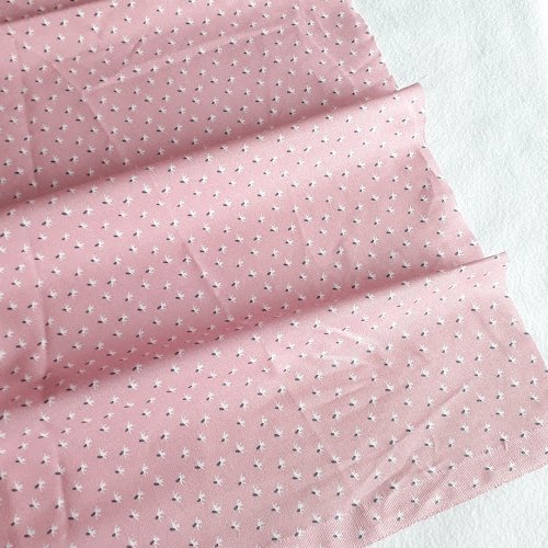 Tissu coton coupon 50x50 cm fleurs cozid rose