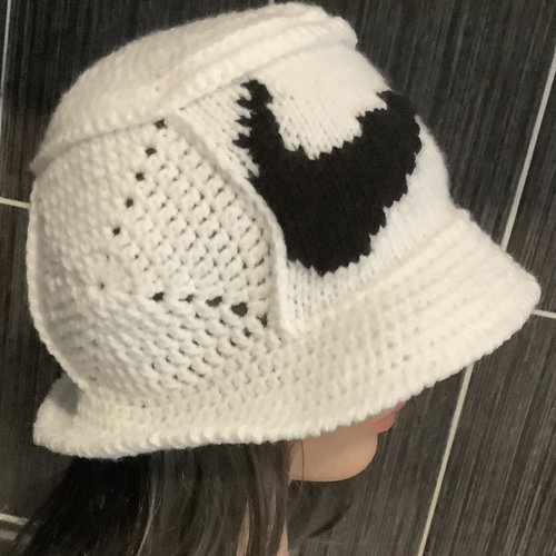 Chapeau - bob d’hier fait main au crochet,tricot,acrylique doux,couleur blanc,noire ,pour femme,homme