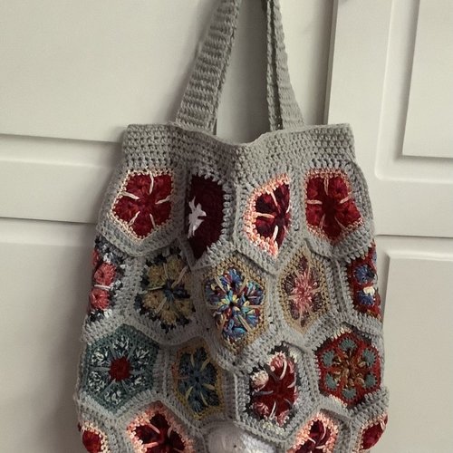 Chic grand sac bandoulière  ,laine acrylique , style boho,hippie,style fleur africaine , crochet fait main,pour femme