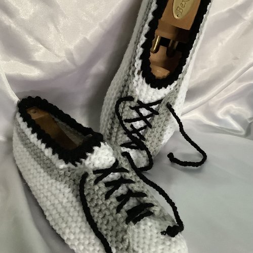 Basket - chaussons d’intérieur avec semelles couleur noir ,tricot ,laine /acrylique  doux ,pour femme,homme
