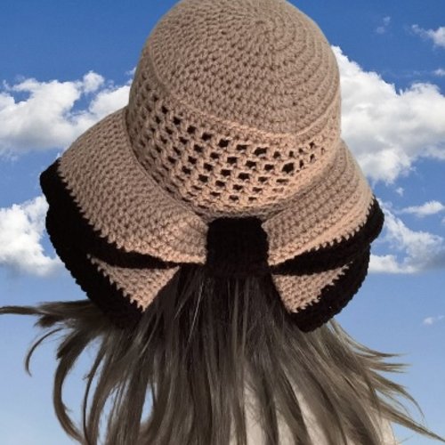 Chic chapeau panama de soleil…fait main au crochet,acrylique doux,couleur beige /noire ,pour femme