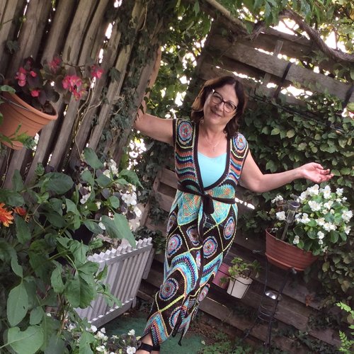 Robe longue,multicolore fantaisie ,style boho,hippie au crochet,modèle unique