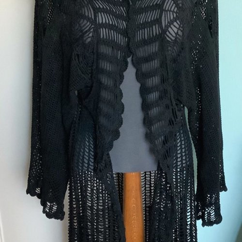 Chic et élégante veste -cardigan dentelles noire pour dame t unique(42-46)