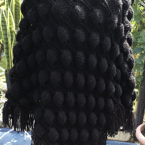 Sur commande.chic cape- poncho en tricot fait main,acrylique / laine douce,pour femme t unique