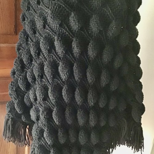 Sur commande.chic cape- poncho en tricot fait main,acrylique / laine douce,pour femme t unique