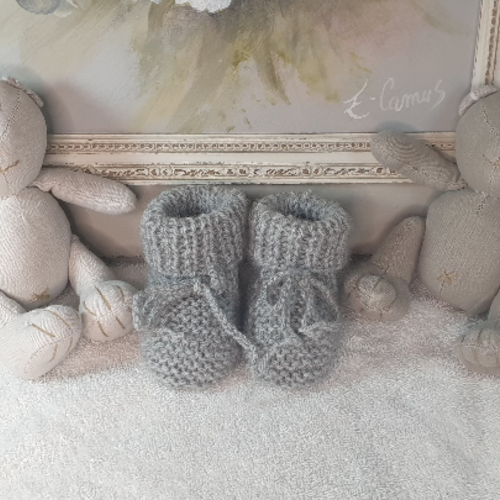 Chaussons gris 0-3mois,tricot fait main,cadeaux de naissance