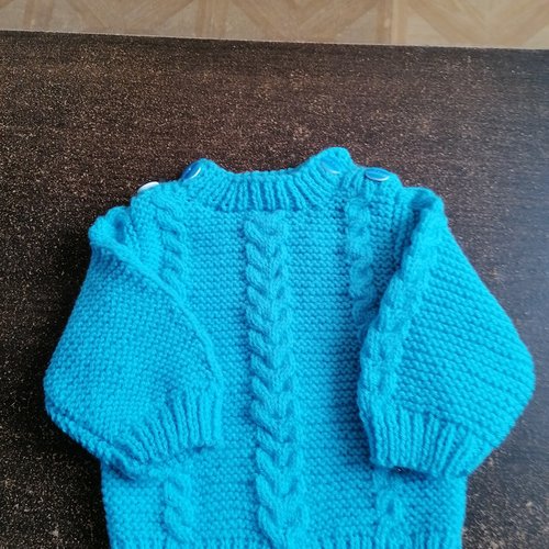 Pull bébé tricoté main taille 6 mois