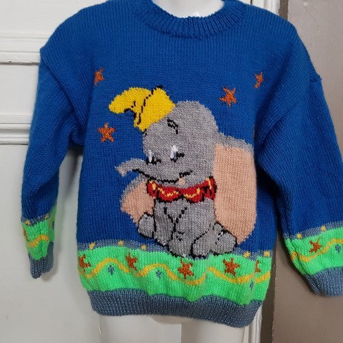 Pull jacquard bleu avec éléphant t. 8 ans tricoté main