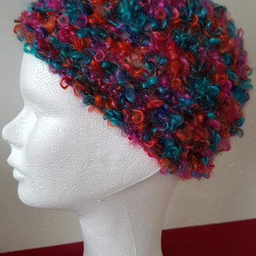 Bonnet original multicolore tricoté main