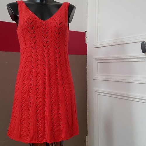 Robe rouge d'été t. 38 tricotée main