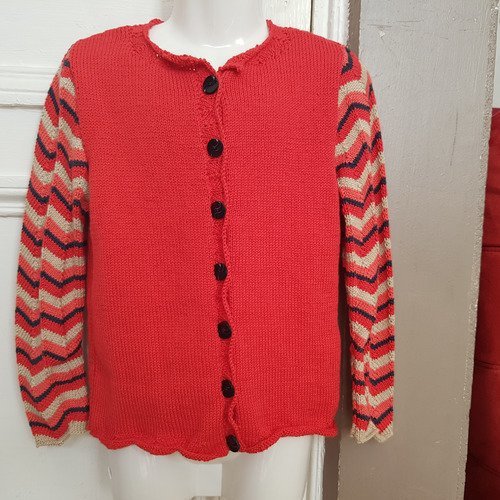 Gilet rouge et rayé t. 8 ans tricoté main