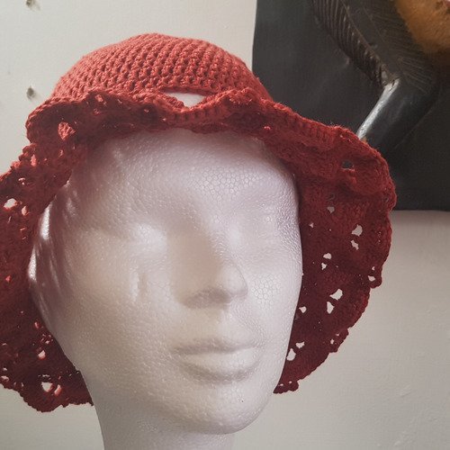 Chapeau auburn au crochet country