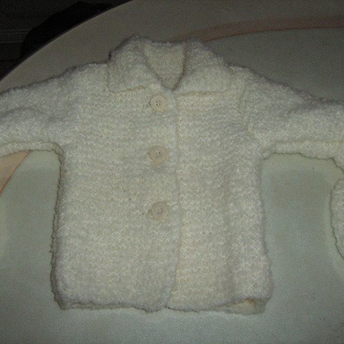 Veste et moufles pour fille t. 12 mois tricotés à la main