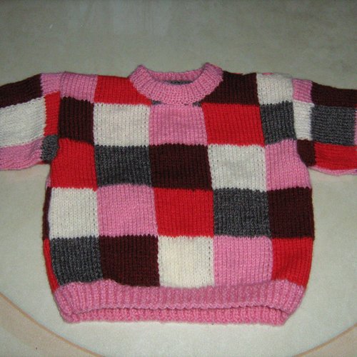Pull à carreaux pour fille t. 2 ans tricoté main